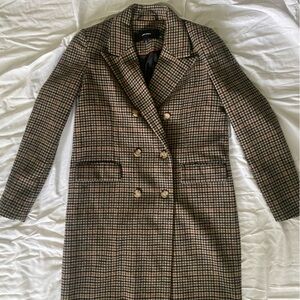 Vero Moda brand light wool blend knee length coat! Barely worn!
